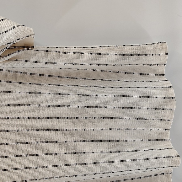 LOFT Blouse Size Large Cream With Black Stripe Ruching Short Sleeve Runs Small - Picture 3 of 7